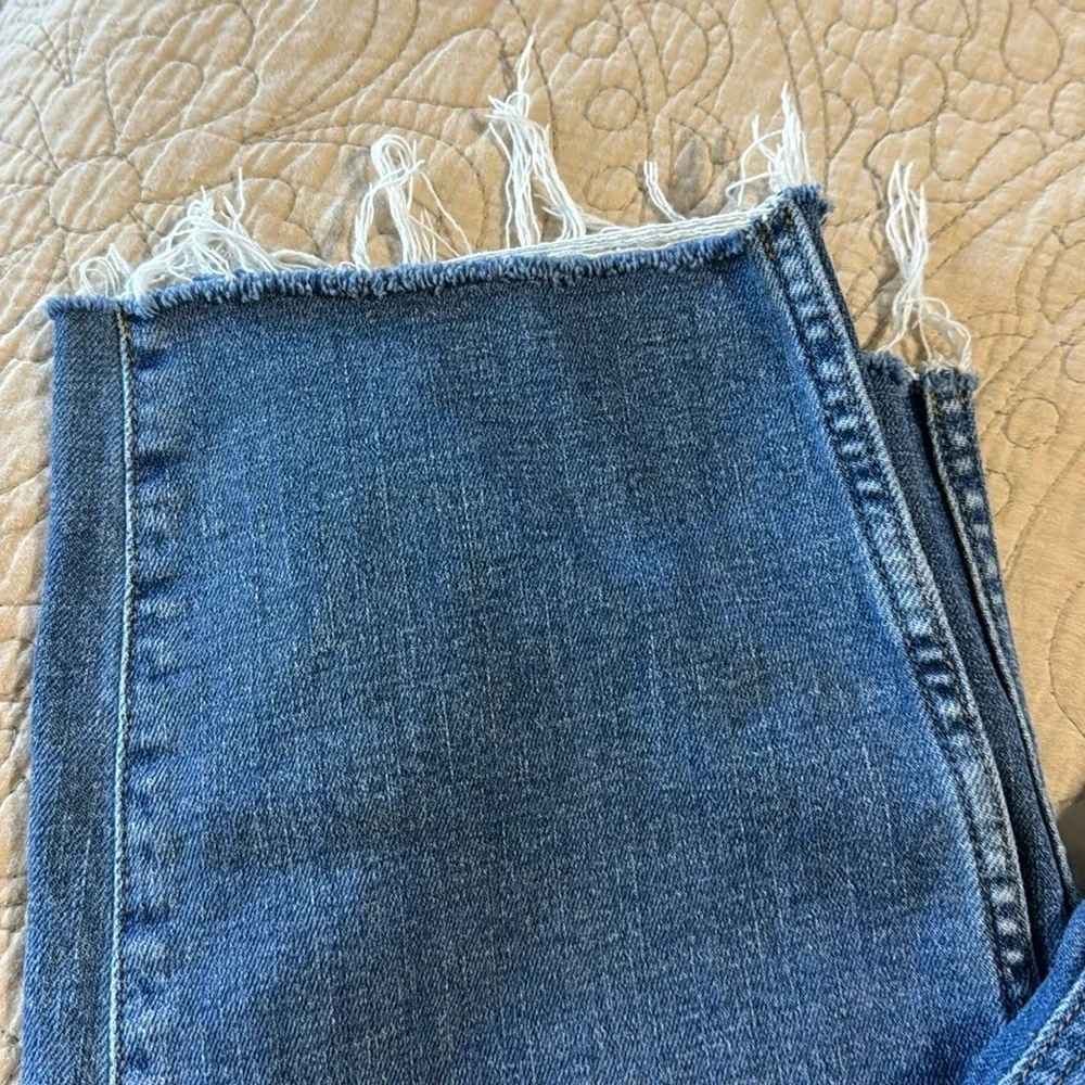 J Crew Denim Woman’s 9” Raw Hem Cropped Straight Jean
